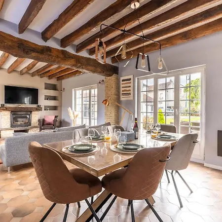 4 Bedroom In * Amblainville